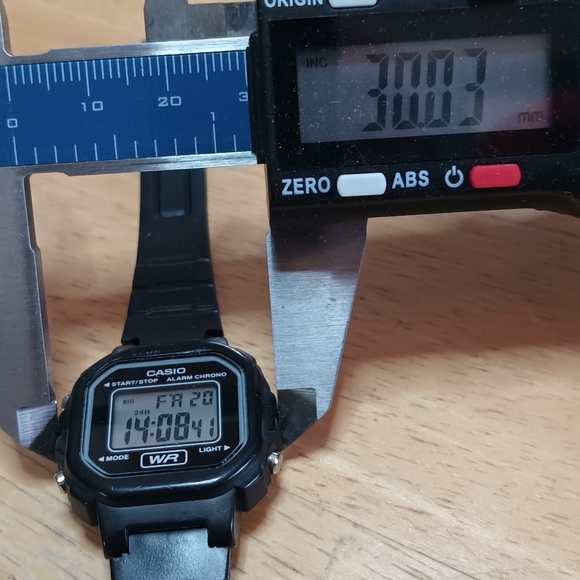 X Ladies Casio digital watch LA-20WH Black resin case SS back, new black Pu - Picture 10 of 12